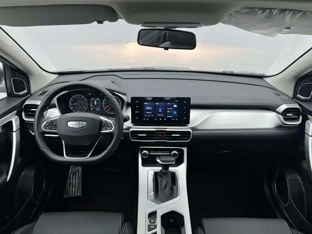 Geely Binyue 2025 1.5L CVT Super Power — миниатюра 17