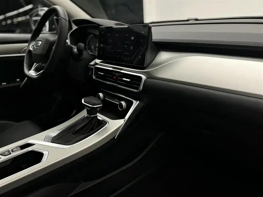 Geely Binyue 2025 1.5L CVT Super Power — миниатюра 20