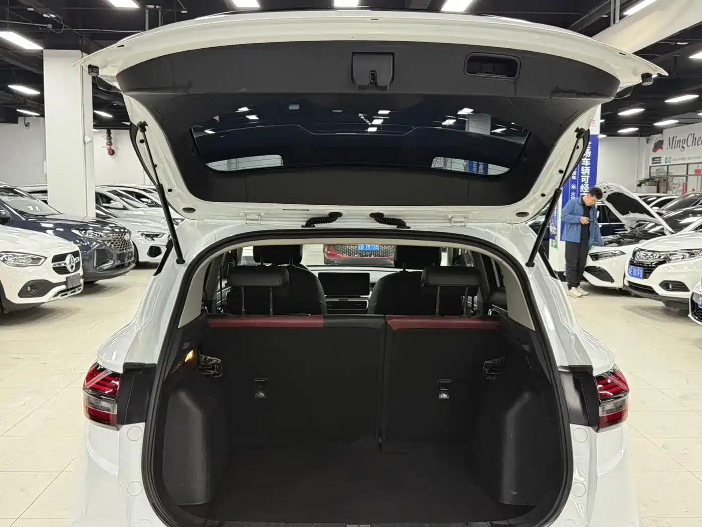 Geely Binyue 2021 1.4T DCT Platinum Edition — миниатюра 20