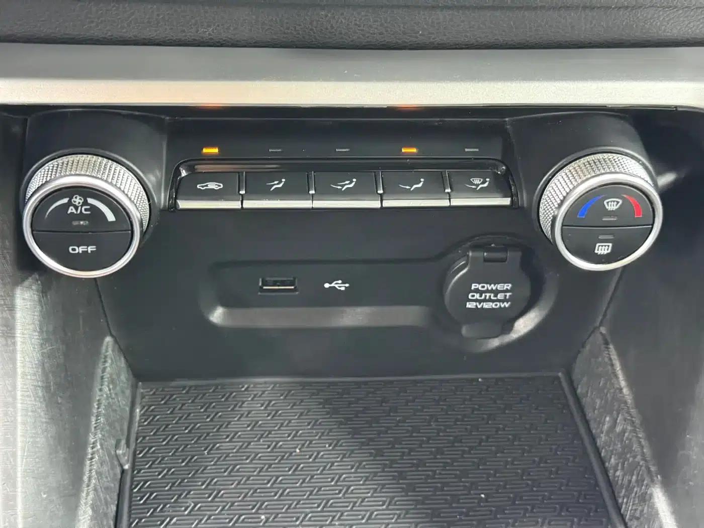 Geely Binyue 2021 1.4T DCT Platinum Edition — миниатюра 9
