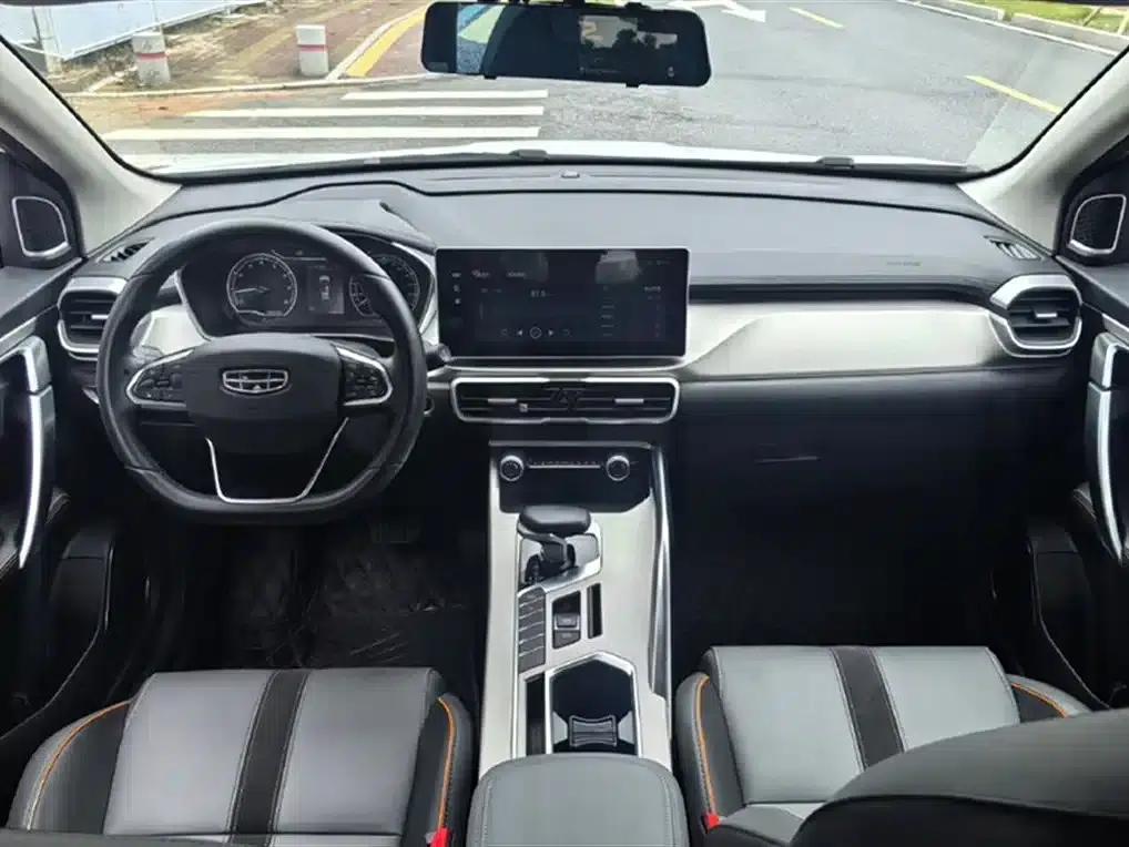 Geely Binyue 2023 1.5T DCT Platinum Edition — миниатюра 8