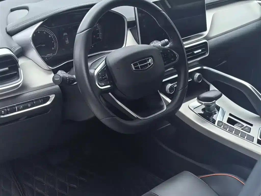Geely Binyue 2023 1.5T DCT Platinum Edition — миниатюра 10