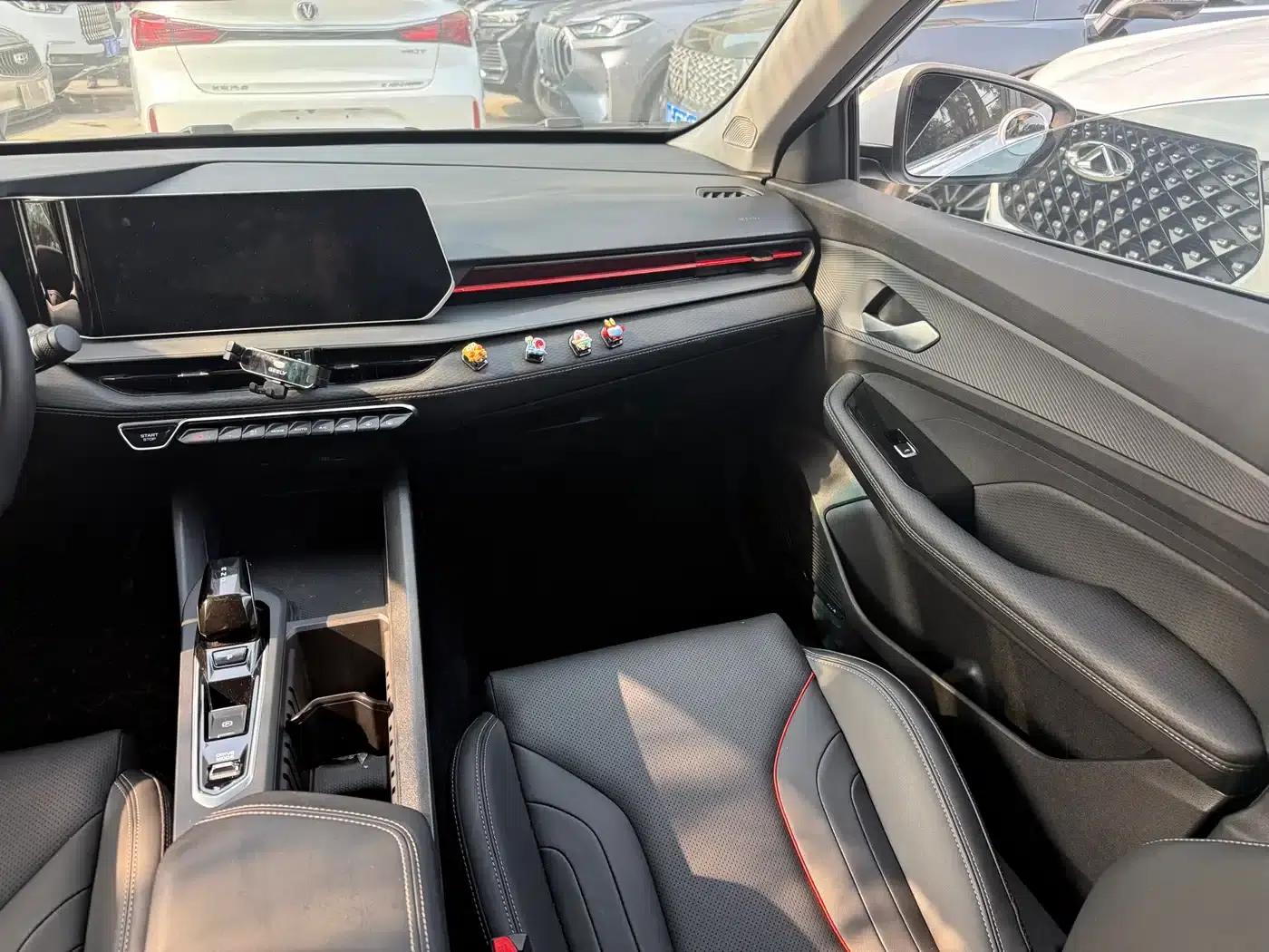 Binrui 2022 Model Binrui COOL 1.5T DCT Electric Edition — миниатюра 7