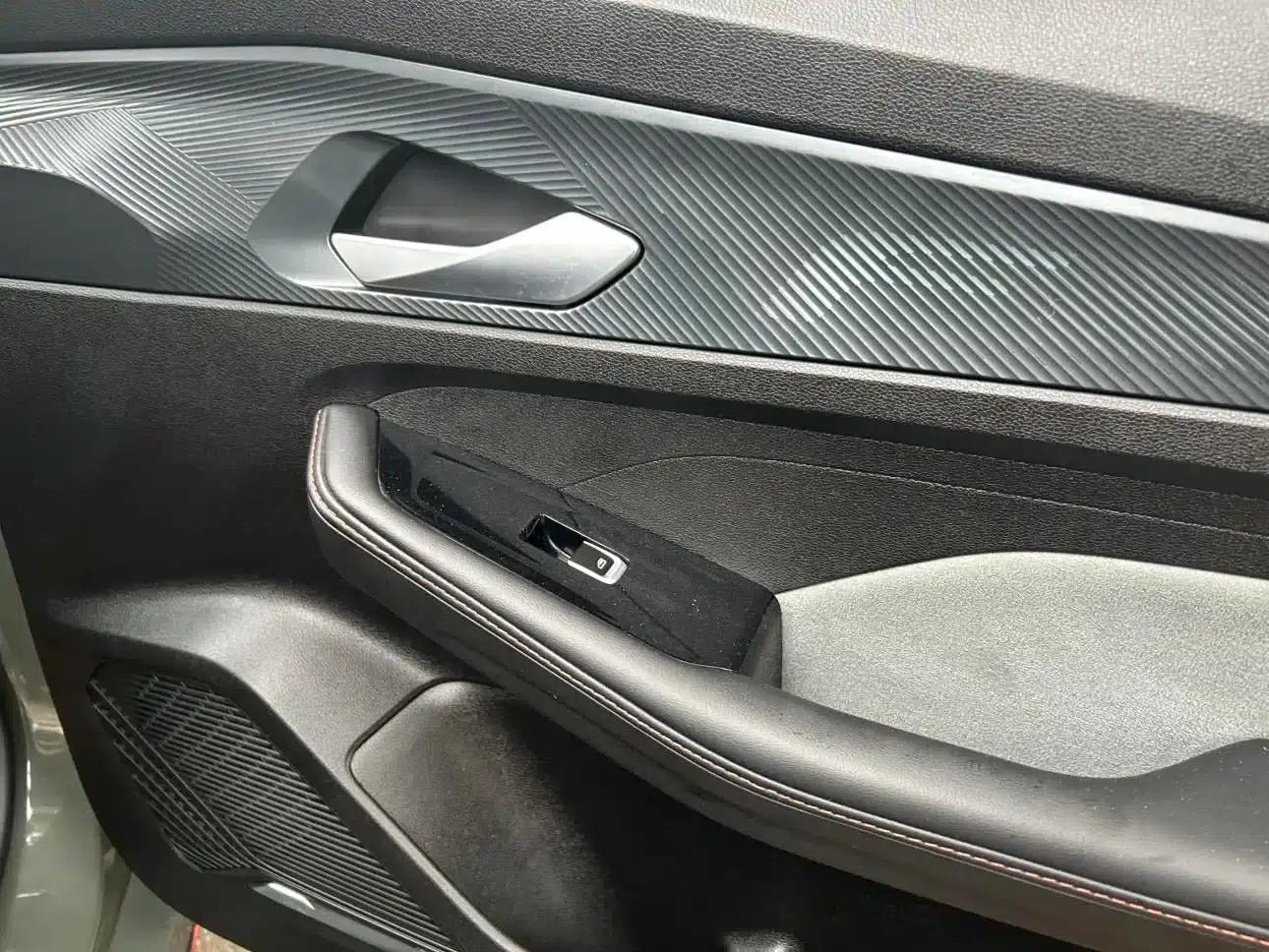 Binrui 2022 Model Binrui COOL 1.5T DCT Thunder Edition — миниатюра 15
