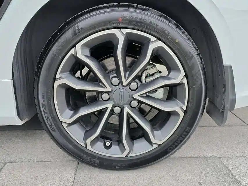Geely Binrui 2021 1.4T CVT F-Sport Edition — миниатюра 16