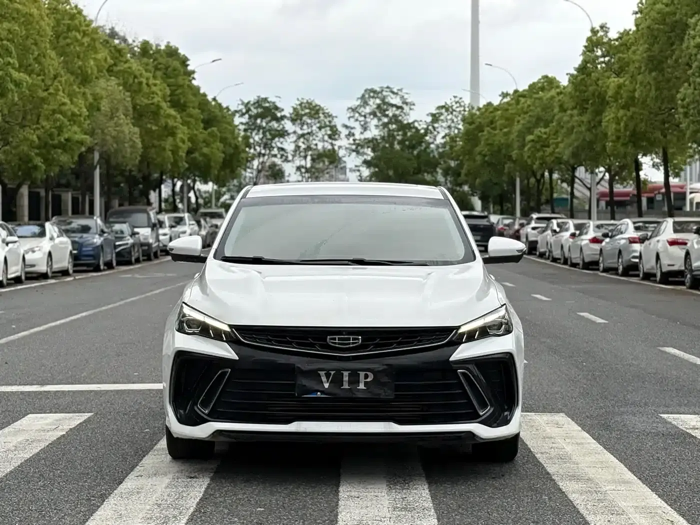 Binrui 2022 Model Binrui COOL 1.5T DCT Thunder Edition — миниатюра 2