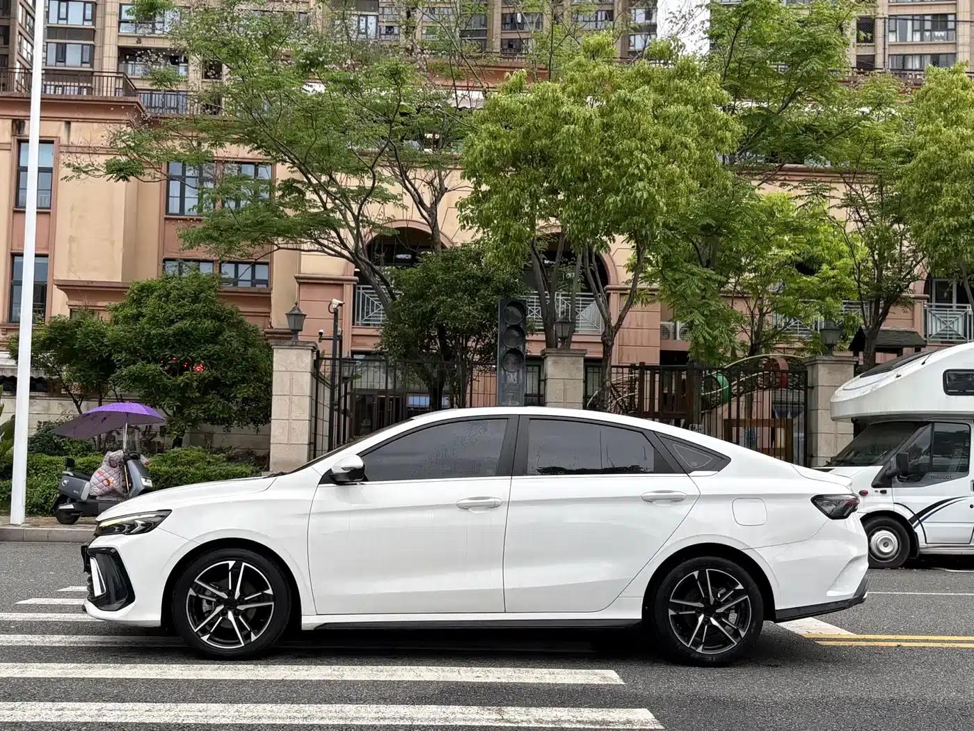 Binrui 2022 Model Binrui COOL 1.5T DCT Thunder Edition — миниатюра 18