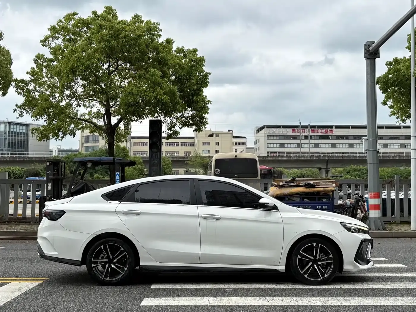 Binrui 2022 Model Binrui COOL 1.5T DCT Thunder Edition — миниатюра 4