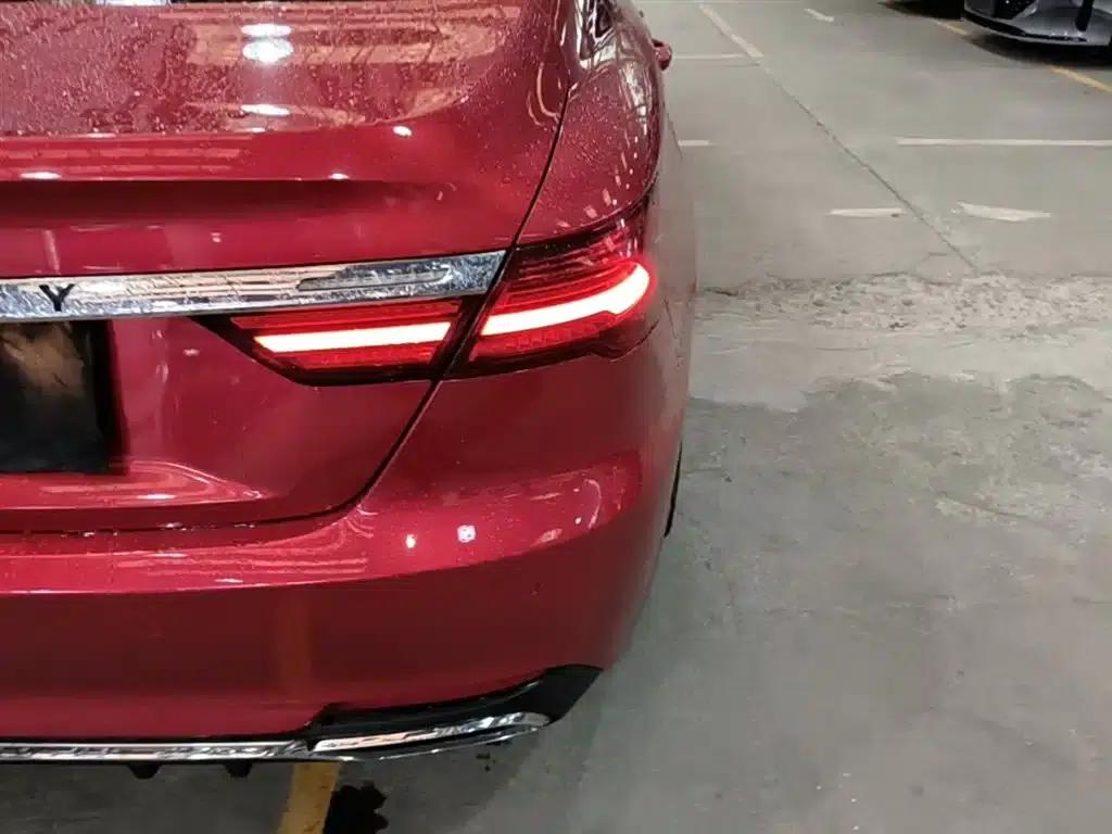Geely Binrui 2018 14T CVT Binzhi Edition — миниатюра 8