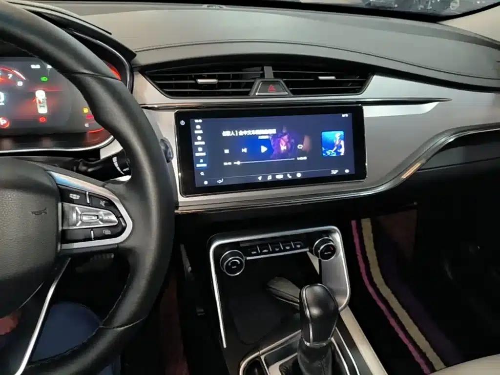 Geely Binrui 2018 14T CVT Binzhi Edition — миниатюра 10