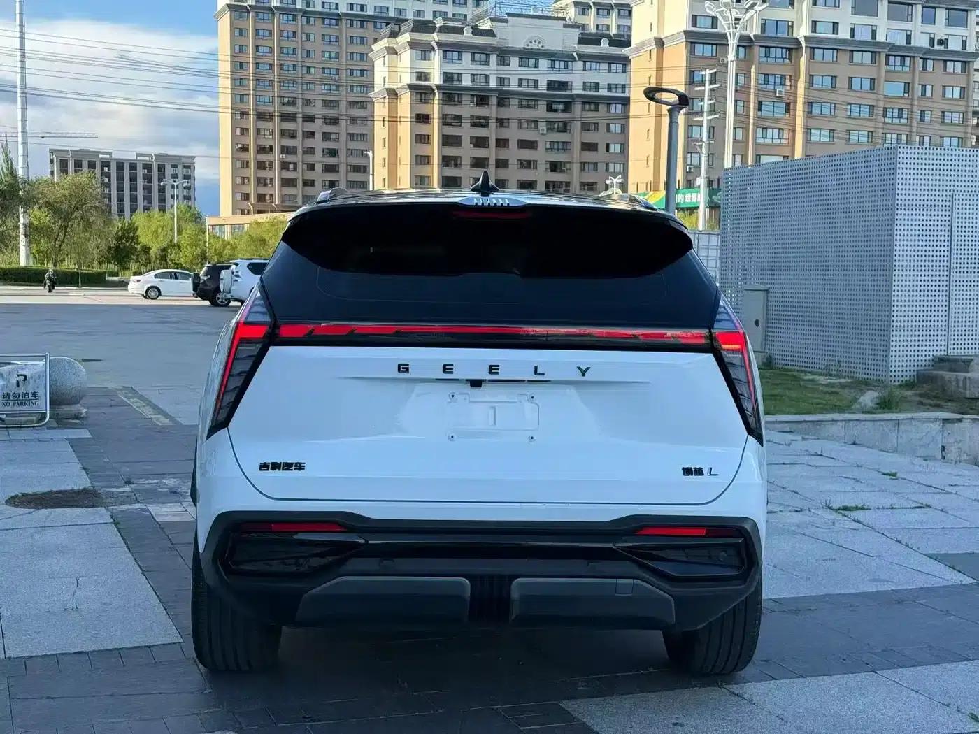 Geely Boyue L 2024 1.5TD DCT Premium Edition — миниатюра 8