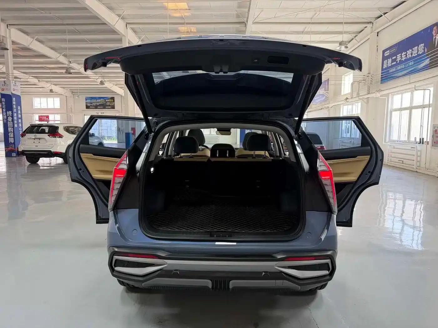 Geely Boyue L 2023 1.5TD DCT Premium Edition — миниатюра 16