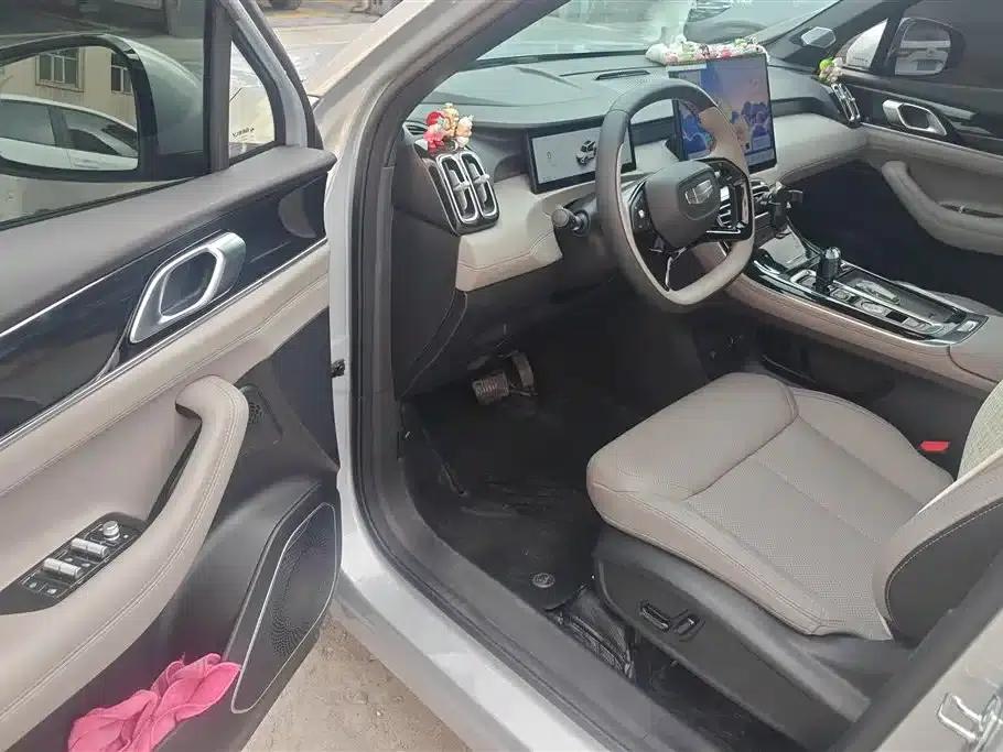 Geely Boyue L 2025 Fourth Generation 1.5TD DCT (Mountain and River) — миниатюра 9