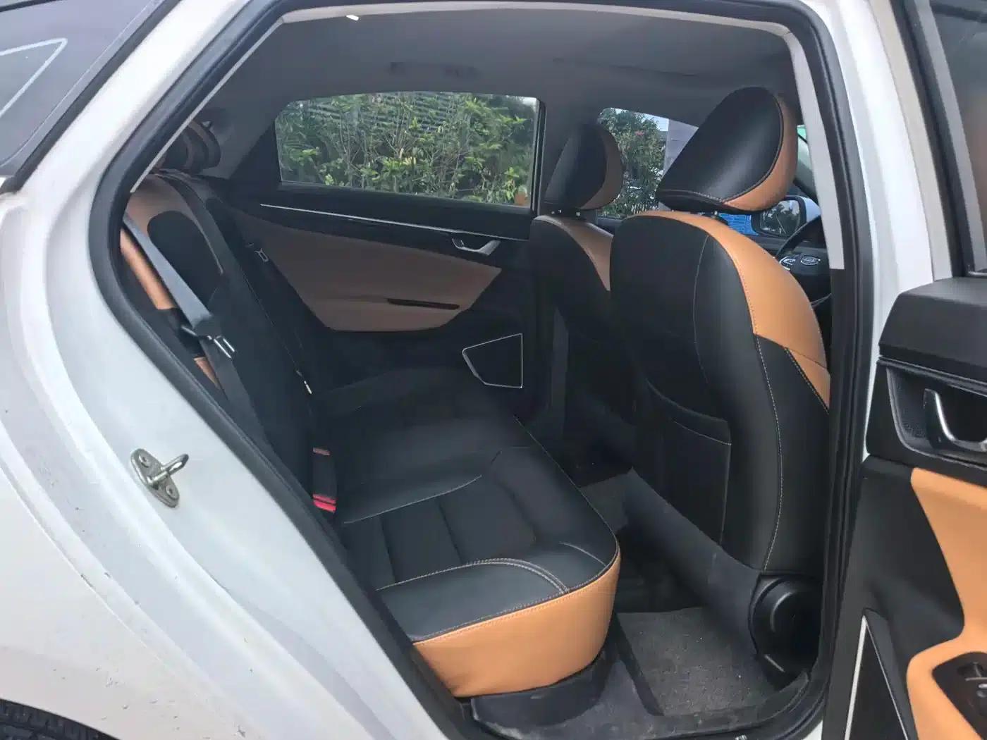 Geely Emgrand GL 2020 1.4T CVT Luxury Edition — миниатюра 8