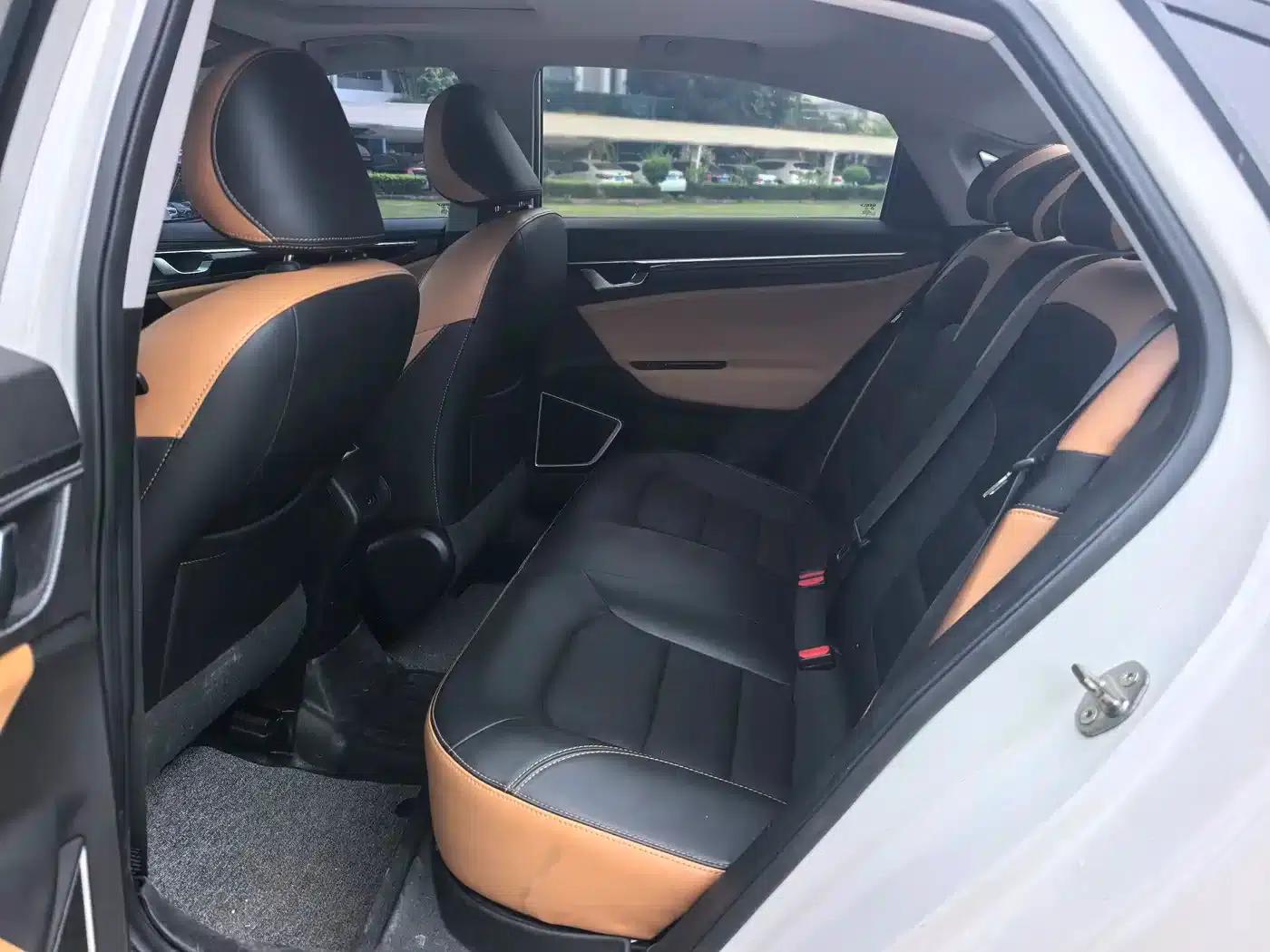 Geely Emgrand GL 2020 1.4T CVT Luxury Edition — миниатюра 9