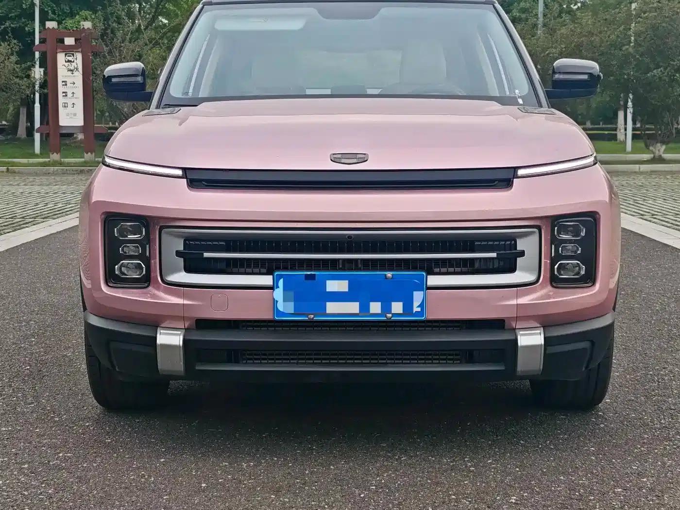 Geely ICON 2023 1.5TD Chocolate Premium Edition — миниатюра 2