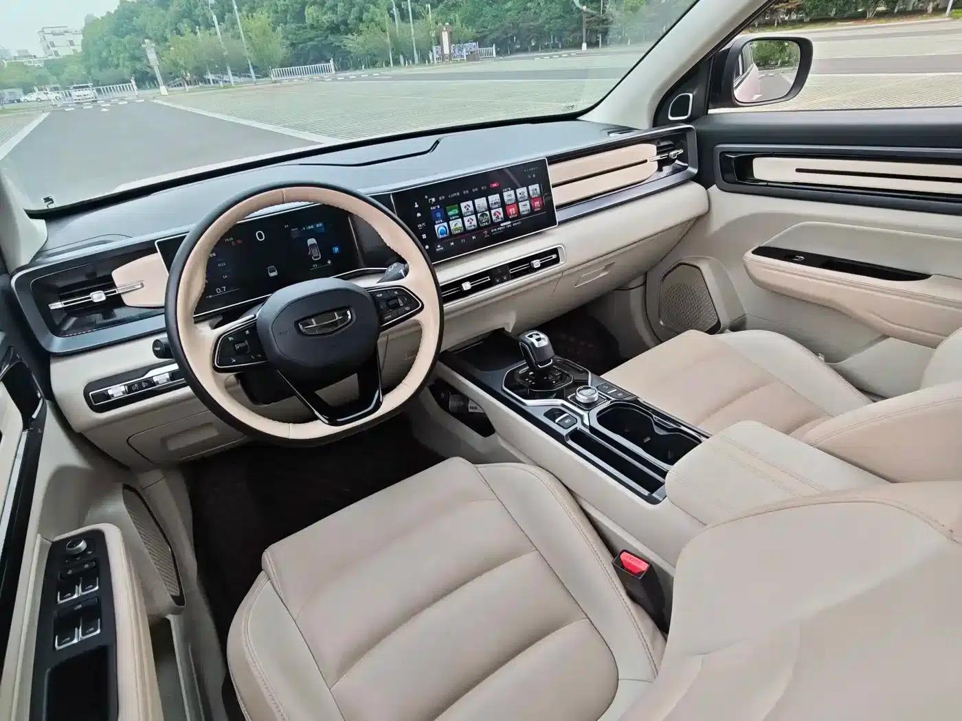 Geely ICON 2023 1.5TD Chocolate Premium Edition — миниатюра 11