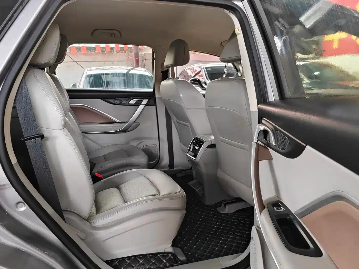 Geely Jiaji 2019 1.8TD Automatic Comfort Edition — миниатюра 8