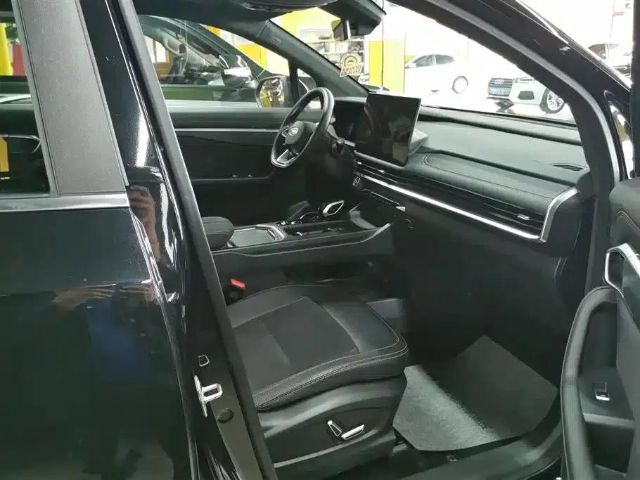 Geely Haoyue L 2025 2.0T DCT Premium Edition — миниатюра 8