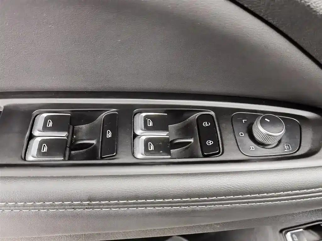 Geely Xingyue 2020 350T Phantom Knight Edition AWD — миниатюра 9