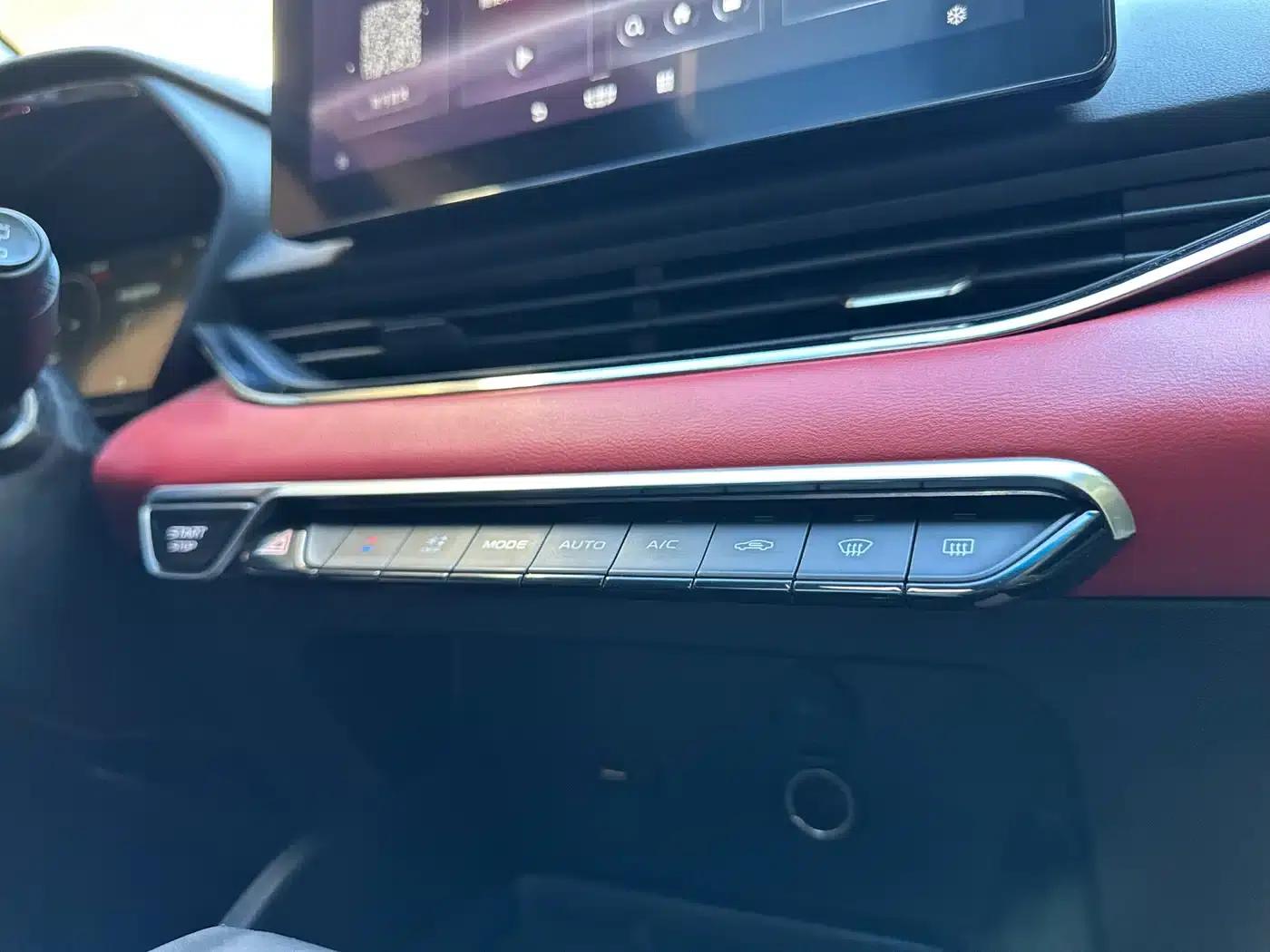 Geely Emgrand S 2021 1.4T CVT Luxury Edition — миниатюра 11
