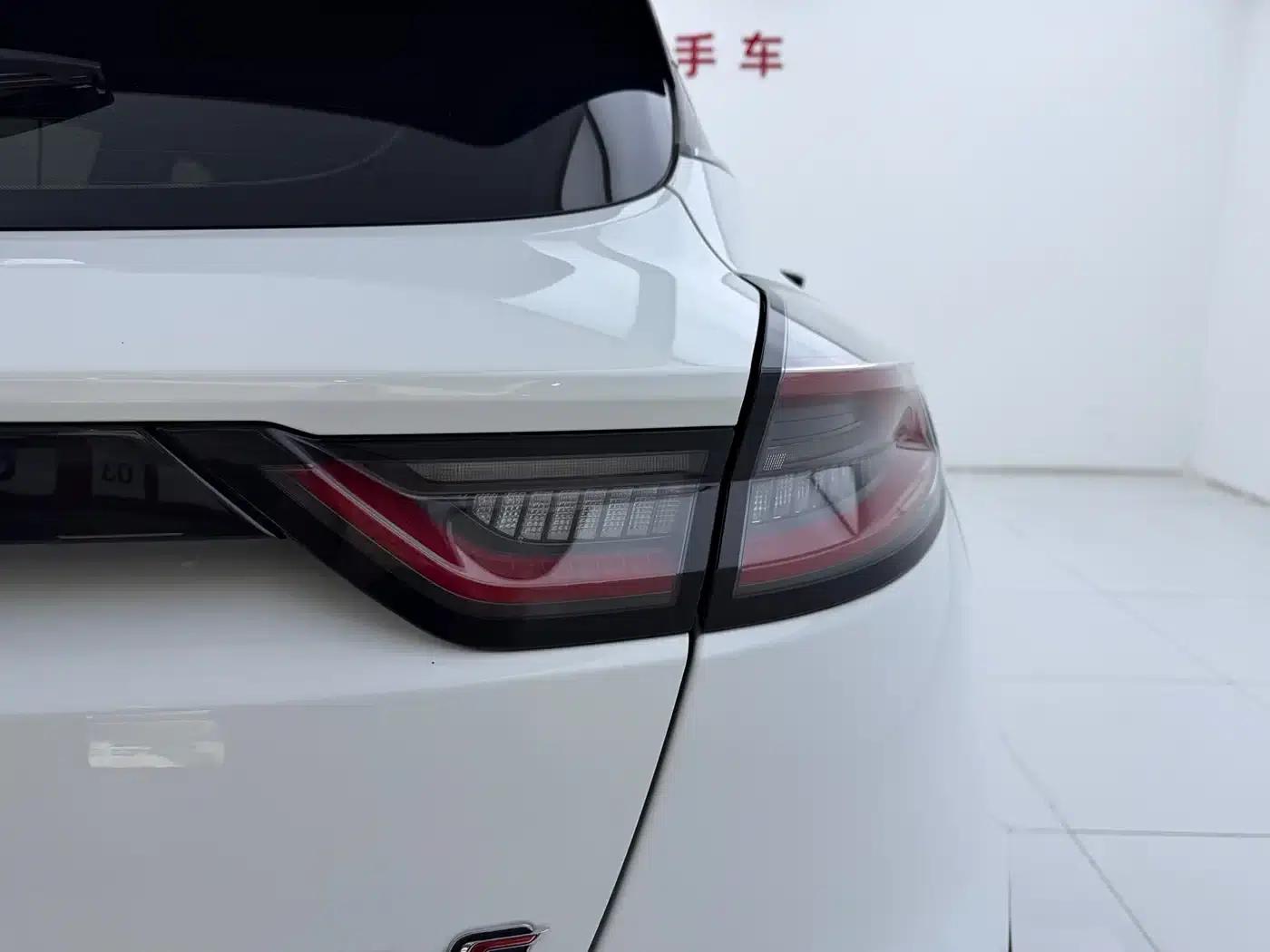 Geely Emgrand S 2021 1.4T CVT Luxury Edition — миниатюра 19
