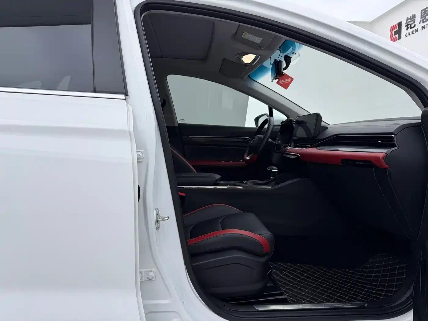 Geely Emgrand S 2021 1.4T CVT Luxury Edition — миниатюра 10