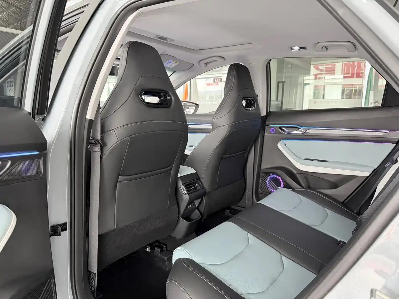Geely Emgrand S 2022 1.4T CVT Crossover Player Edition — миниатюра 10