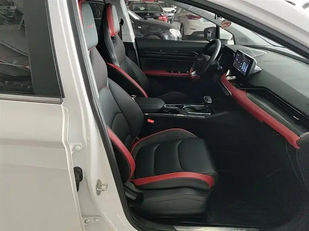 Geely Emgrand S 2021 1.4T CVT Luxury Edition — миниатюра 25