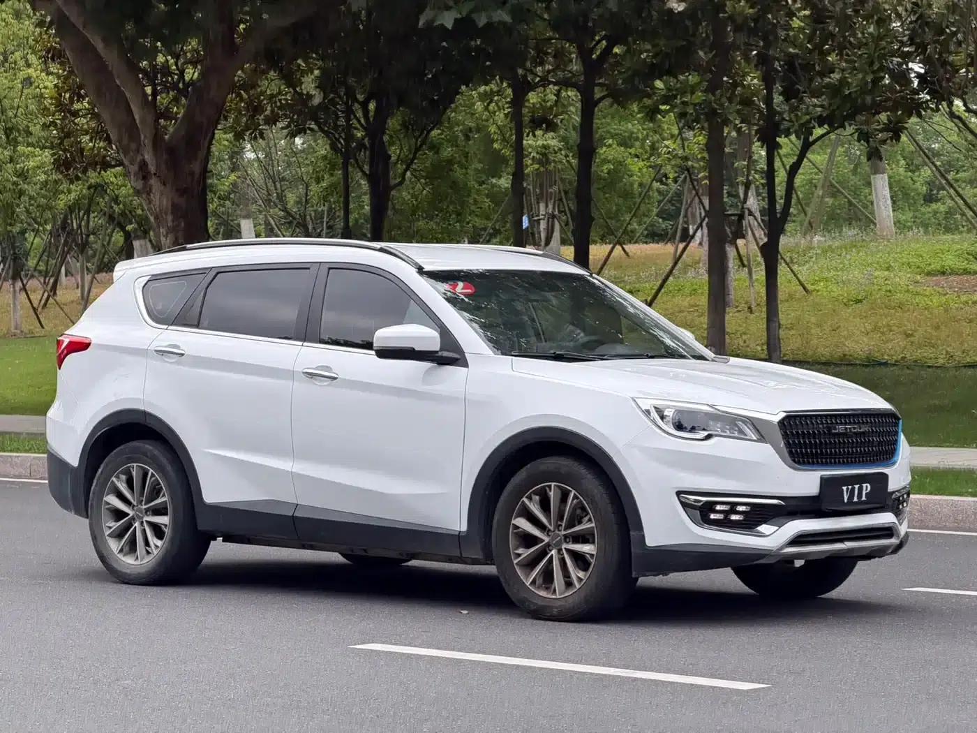 Jetour X70S EV 2019 Government Edition — миниатюра 3