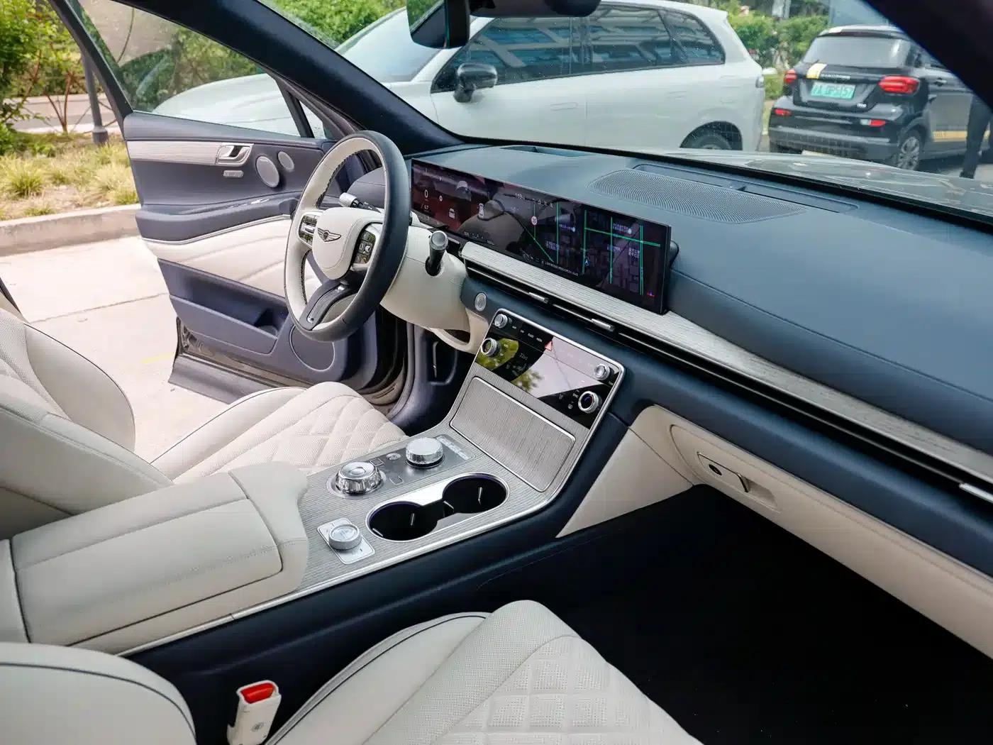 Genesis GV80 2024 2.5T AWD Flagship Edition 5-seater — миниатюра 11