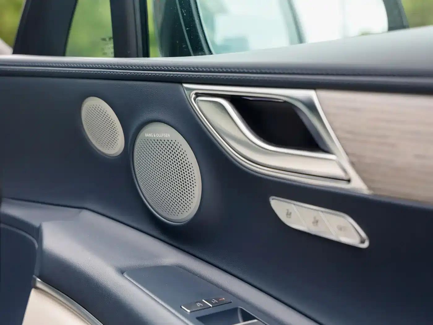 Genesis GV80 2024 2.5T AWD Flagship Edition 5-seater — миниатюра 7