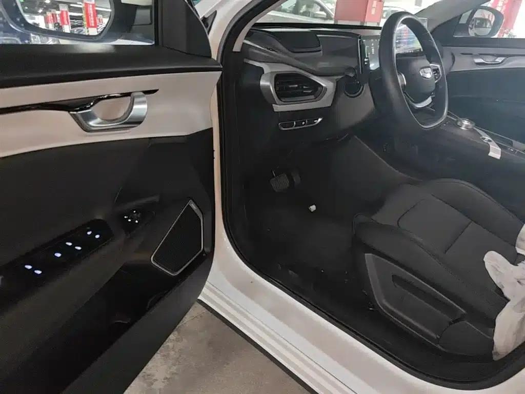 Geely Geometry A 2024 500KM Travel Edition — миниатюра 16