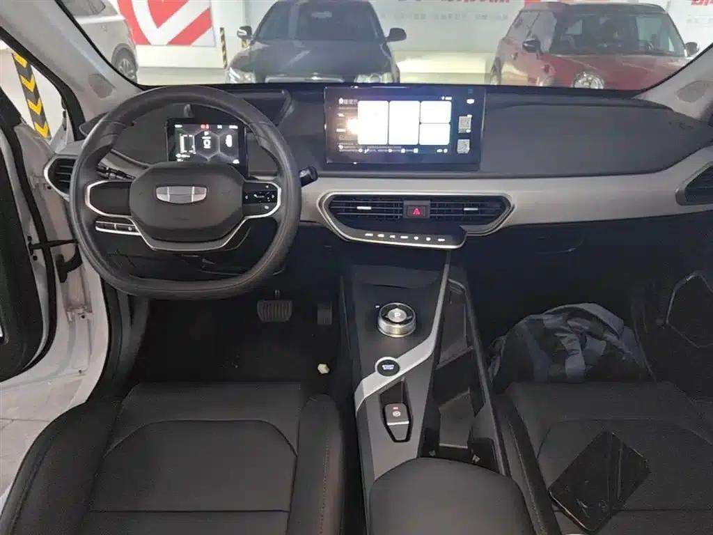 Geely Geometry A 2024 500KM Travel Edition — миниатюра 10