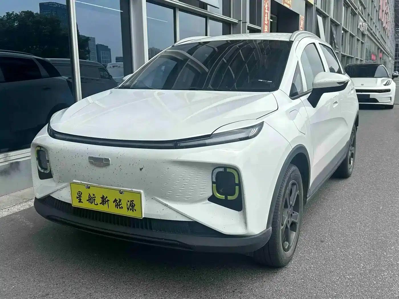 Geely Geometry E Firefly 2023 Model 320KM Happy Tiger 5-Seater — миниатюра 1