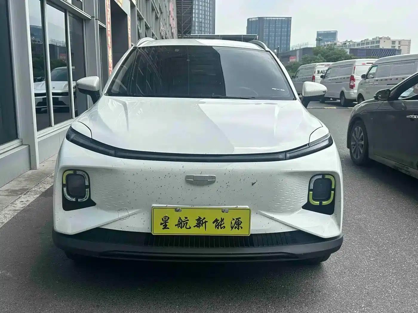 Geely Geometry E Firefly 2023 Model 320KM Happy Tiger 5-Seater — миниатюра 2