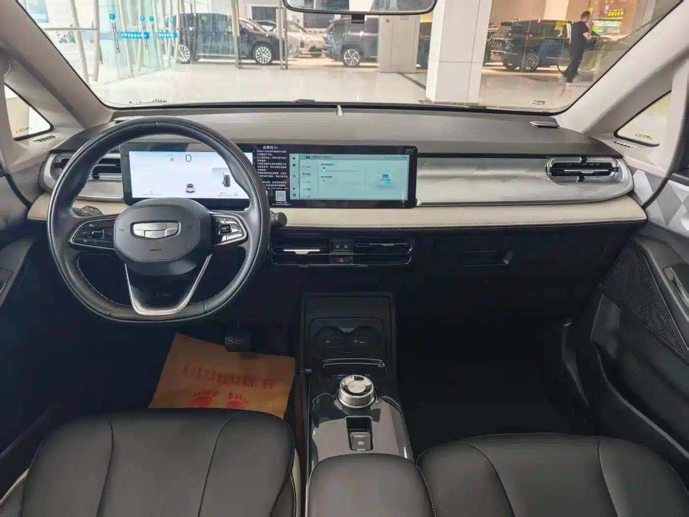 Geely Geometry E Firefly 2023 Model 401KM Thunder Tiger 5-Seater — миниатюра 6