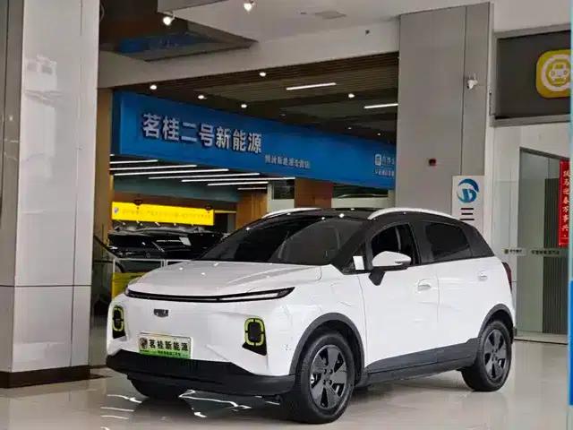Geely Geometry E Firefly 2023 Model 401KM Thunder Tiger 5-Seater