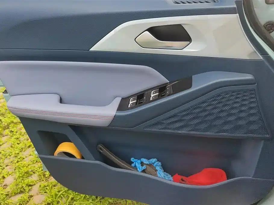 Geely Geometry E Firefly 2022 Model 320KM Cute Tiger 4-Seater — миниатюра 7