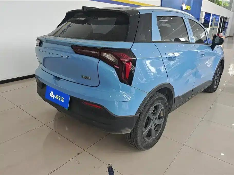 Geely Geometry E Firefly 2022 Model 320KM Cute Tiger 4-Seater — миниатюра 3