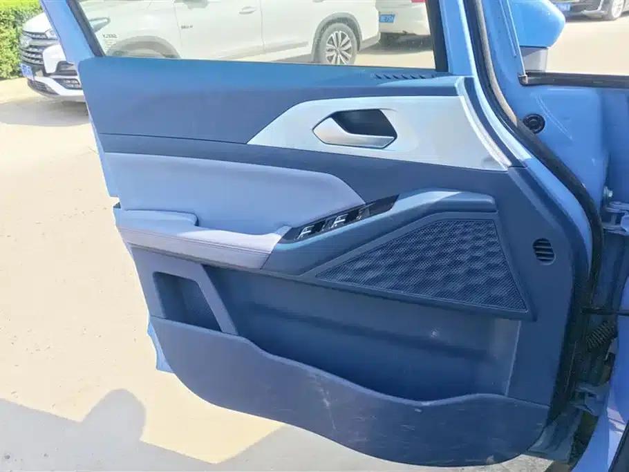 Geely Geometry E Firefly 2022 Model 320KM Cute Tiger 4-Seater — миниатюра 7