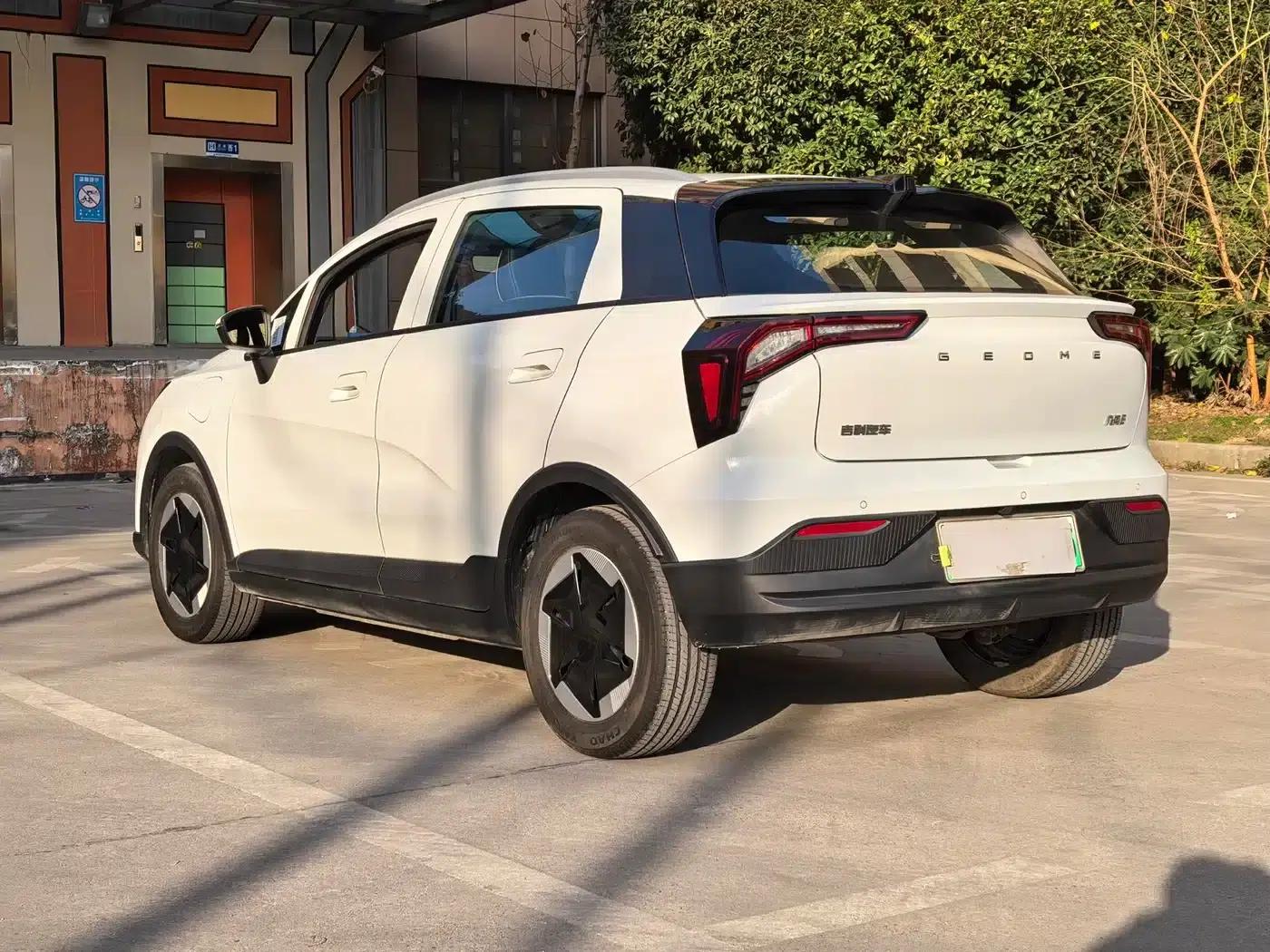 Geely Geometry E Firefly 2024 Model, 401km/h (Fluorescent) — миниатюра 15