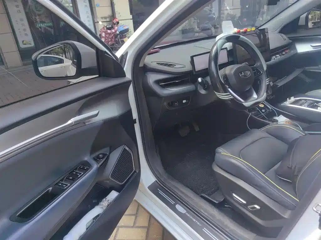 Geely Geometry G6 2024 Model 410KM Luxury Edition — миниатюра 14