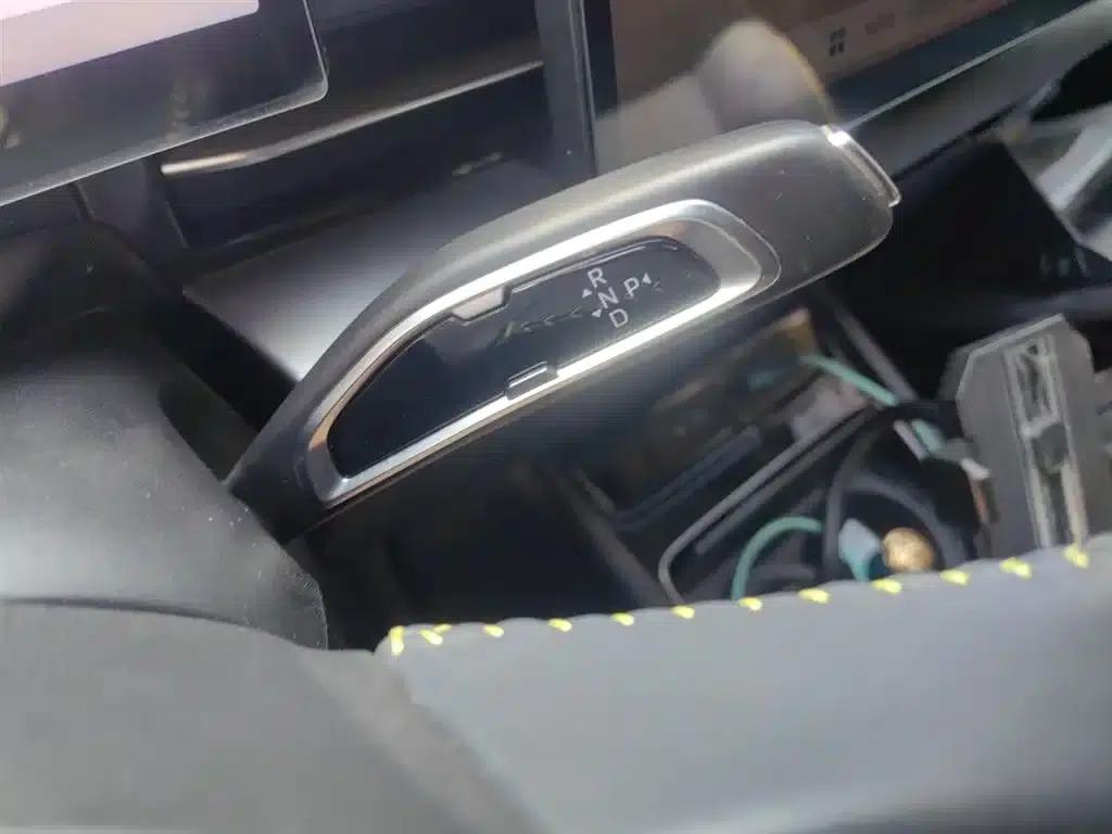 Geely Geometry G6 2024 Model 410KM Luxury Edition — миниатюра 7