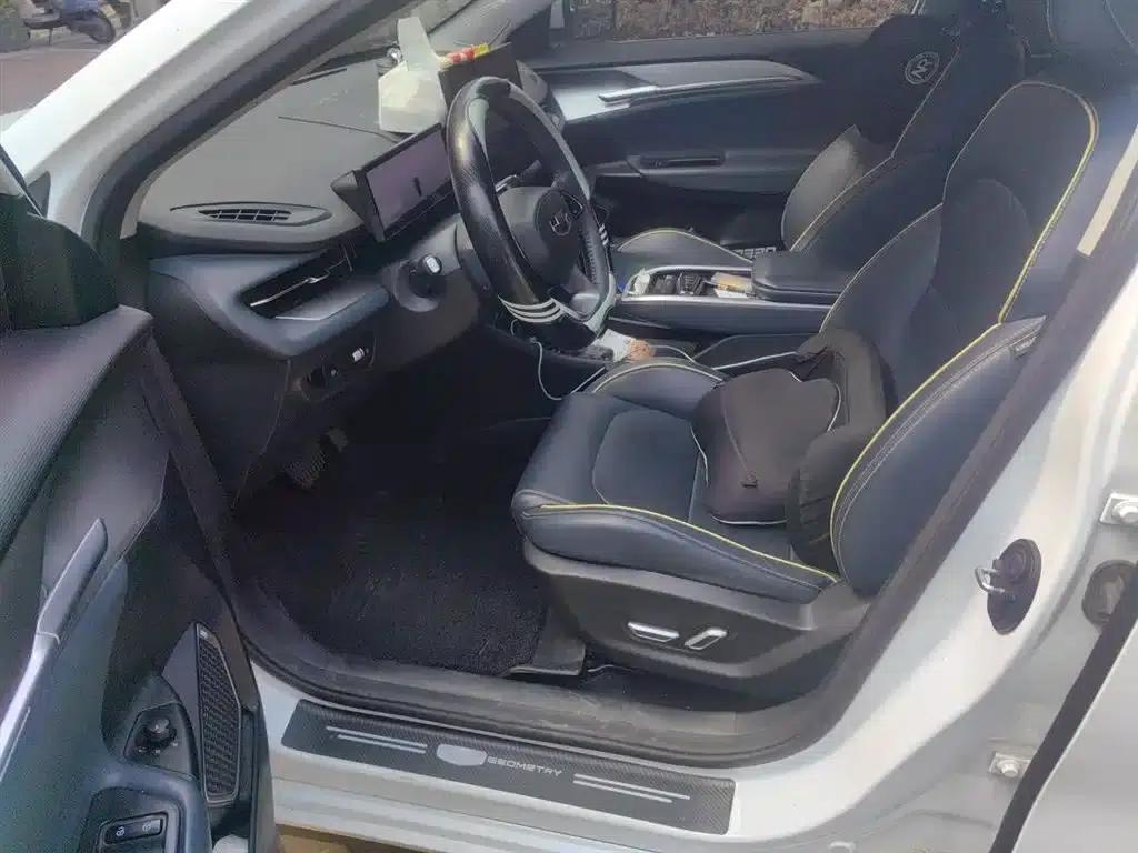 Geely Geometry G6 2024 Model 410KM Luxury Edition — миниатюра 8