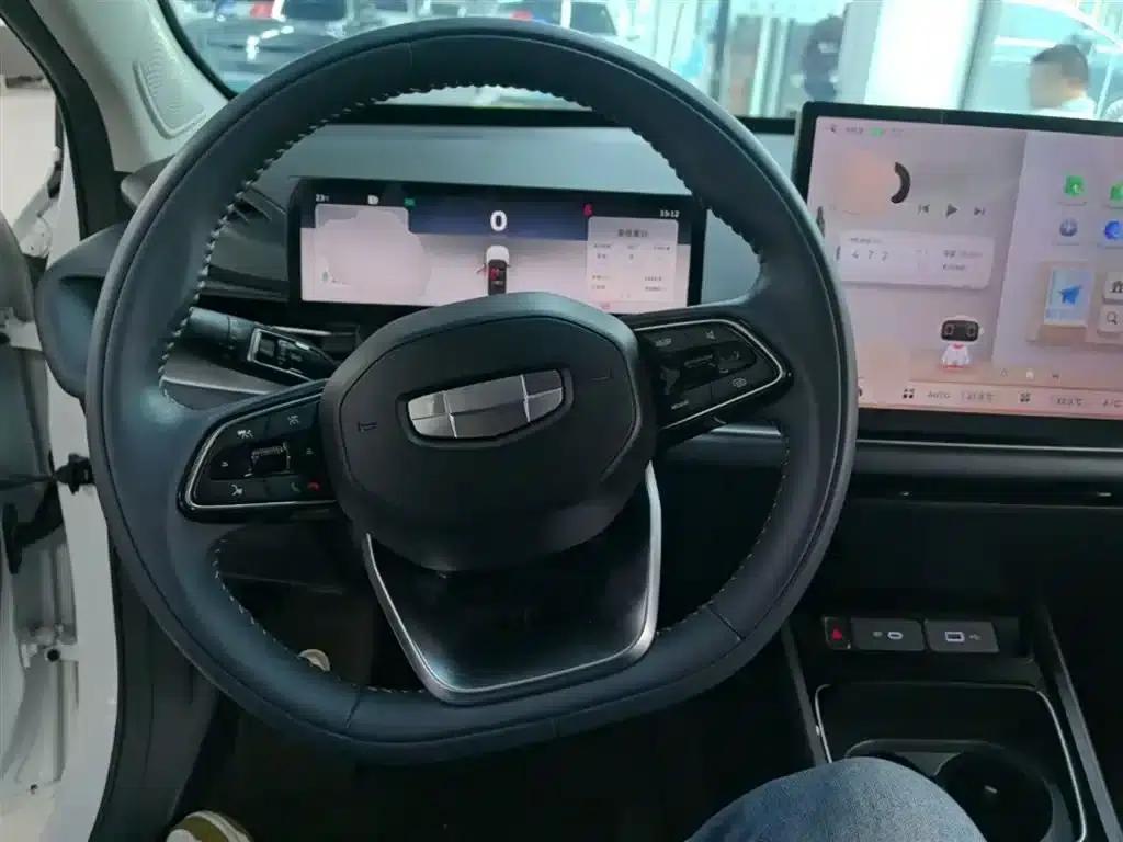 Geely Geometry G6 2024 500KM Comfort Edition — миниатюра 11