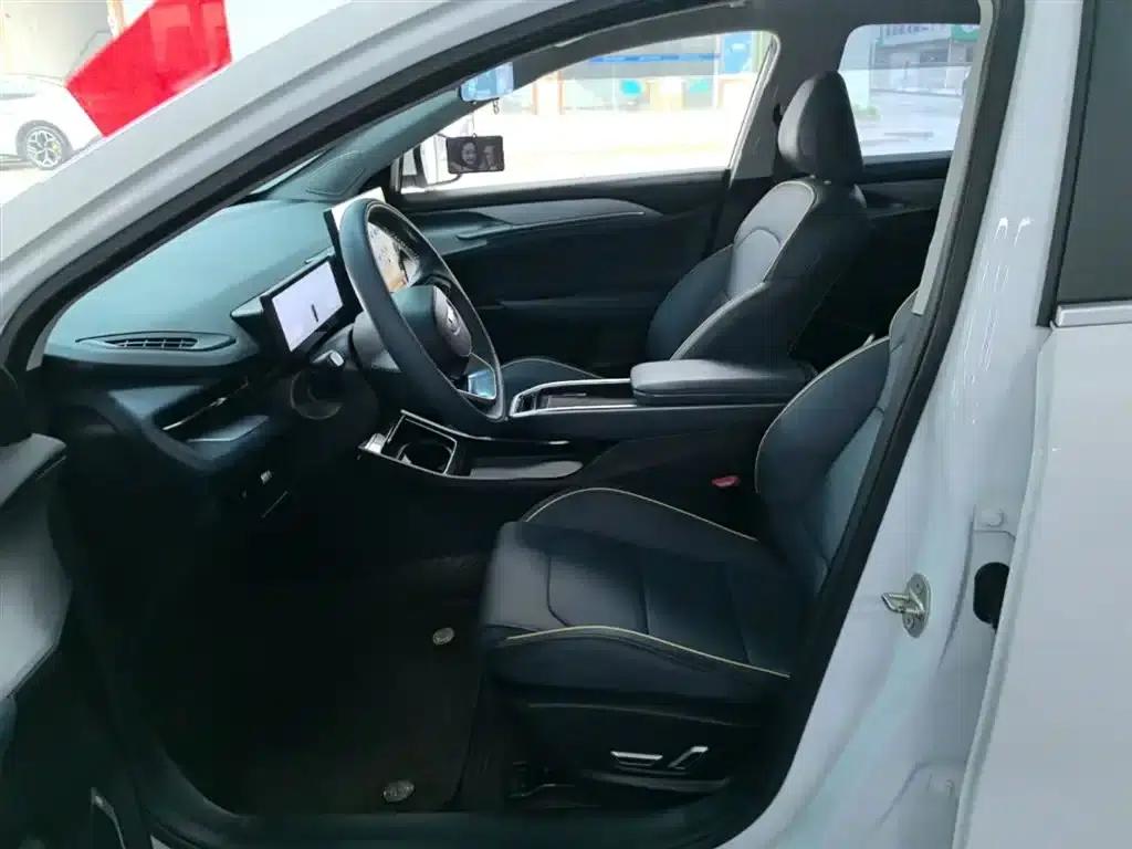 Geely Geometry G6 2024 500KM Comfort Edition — миниатюра 15
