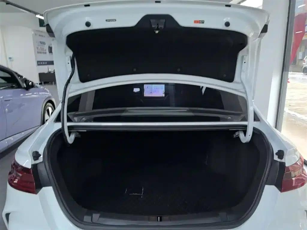 Geely Geometry G6 2024 500KM Comfort Edition — миниатюра 19