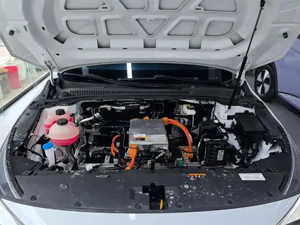 Geely Geometry G6 2024 500KM Comfort Edition — миниатюра 20