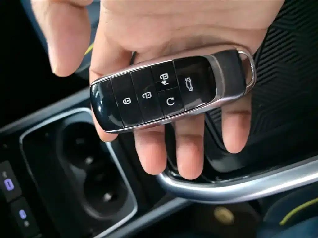Geely Geometry G6 2024 500KM Comfort Edition — миниатюра 9